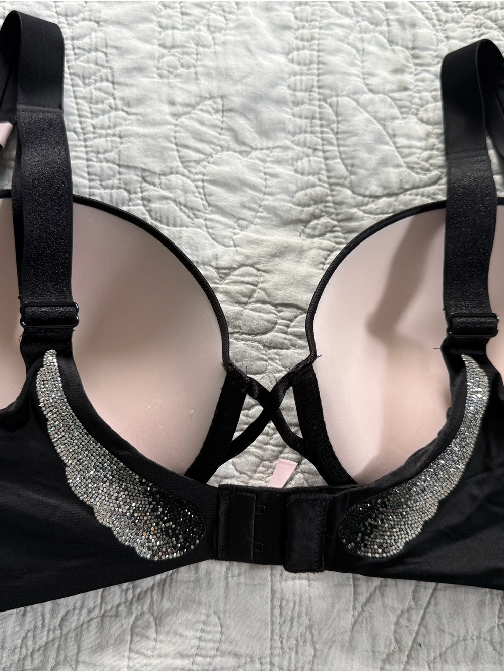 Victoria's Secret Very Sexy Black Push Up Bra Crystal Embellishment